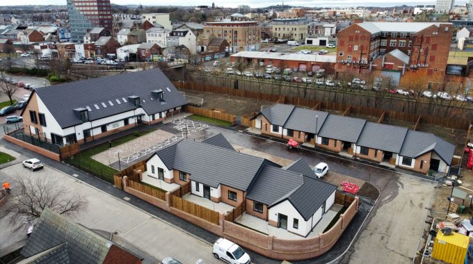 VALIANT CLOSE WINS NATIONAL HOUSING AWARD